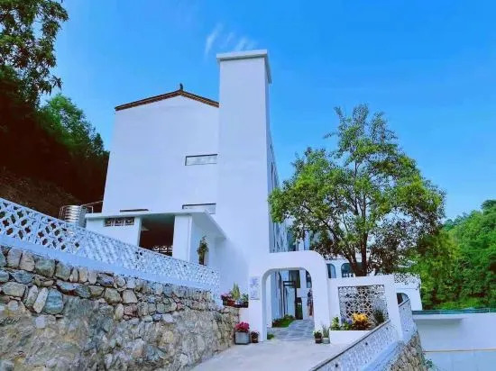Лоян: Chongdugou Mochi B & B