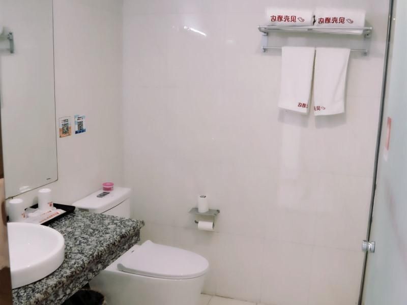 Шанхай: Shell Shanghai Jinshan Zhangyan Town Songjin Highw
