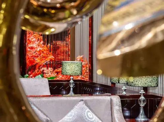 Ваньнин: Zhaolin Grand Hotel