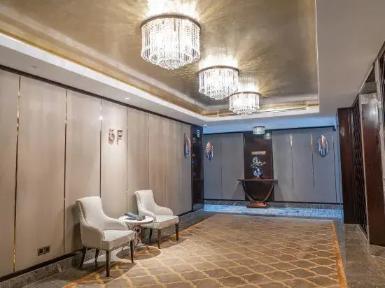 Ваньнин: Zhaolin Grand Hotel