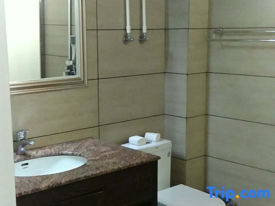 Тахэ: Longyuan Hotel