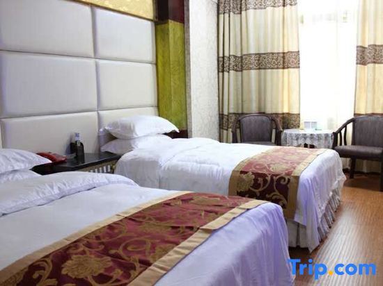 Лоуди: Lengshuijiang Jinlong Hotel