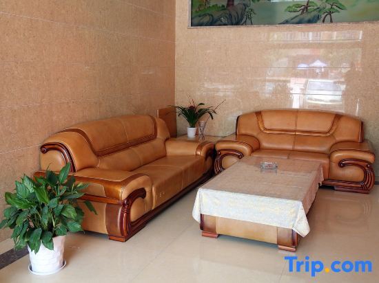 Тайчжоу: Tiantai Jiahao Business Hotel