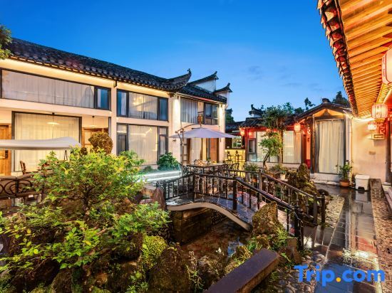 Хуаншань: Hongcun Nanye Huipai Private House Villa Light Luxury Holiday Homestay