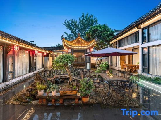 Хуаншань: Hongcun Nanye Huipai Private House Villa Light Luxury Holiday Homestay