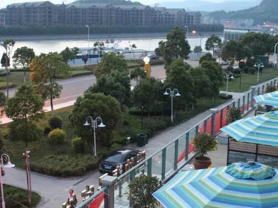 Чжоушань: Lushan Ruina Seaview Hotel