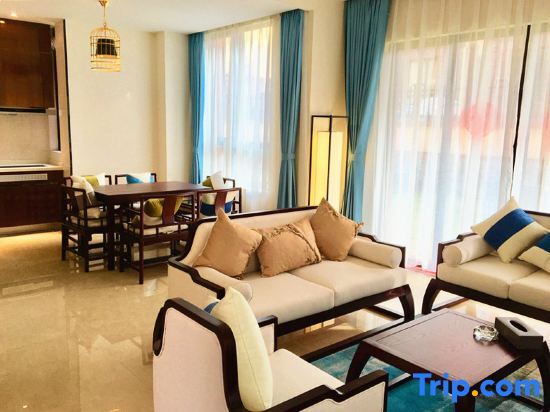 Фошань: Xinglun International Apartment (Foshan Meidi Wuhu Shop)