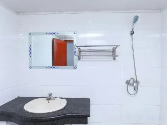 Тайчжоу: Taizhou Dongxing Business Hotel