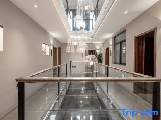 Хуаншань: Simayi Kanshan Travel Art Inn Hongcun Village
