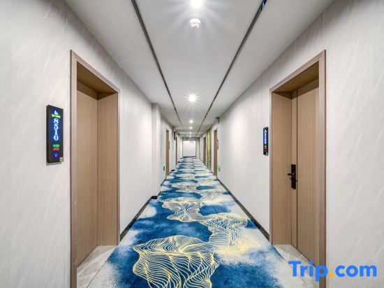 Ханчжоу: Chuang e Jia Yaxin Hotel (Tonglu passenger transport center store)