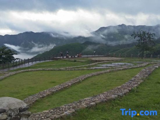 Лишуй: Yunhe Terraces Jiuqu Yunhuan Scenic Area Farmhouse