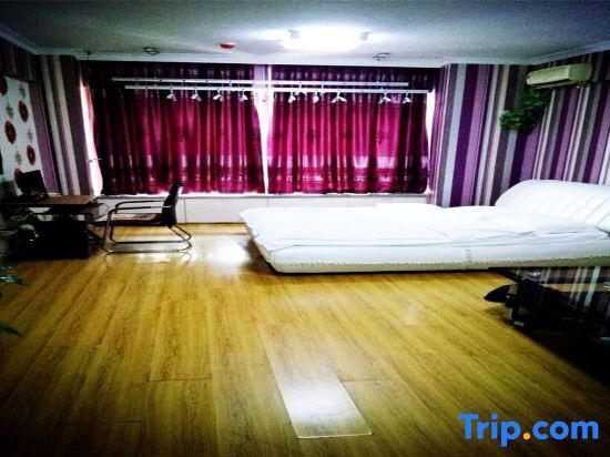 Паниин: Panjin Xiaoshidai Hotel Apartment
