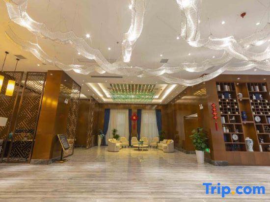 Юнчжоу: Jianghua Junting Light Luxury Hotel