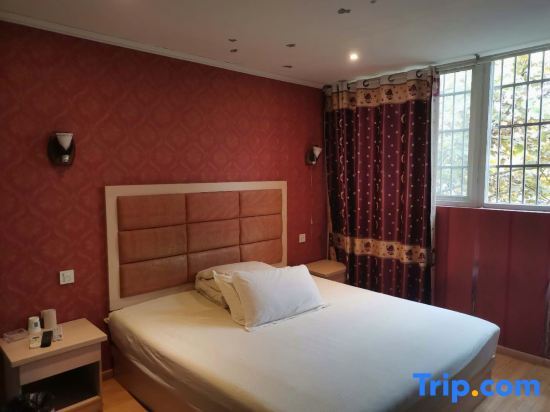 Фуян: Apple Express Hotel (Yushang Branch)
