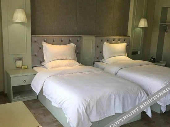 Шаоян: Holiday Inn Rome (Liyang High-speed Railway Station)