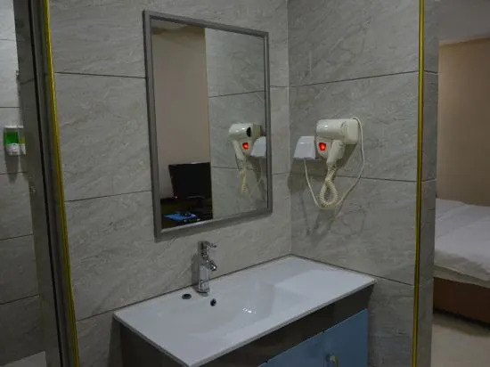 Фошань: Fuhua Hotel (Foshan No.2 Branch)