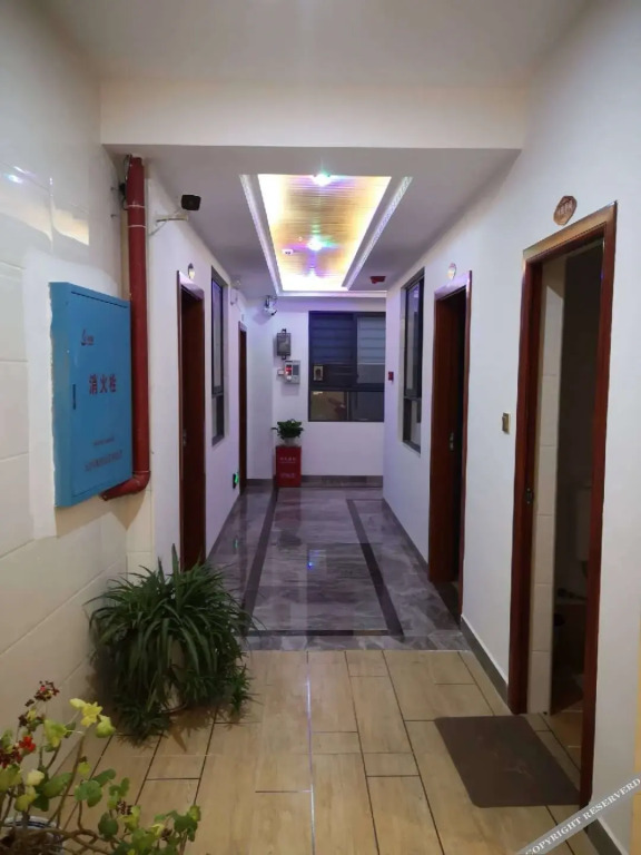 Сянтань: Shaoshan Simple Inn