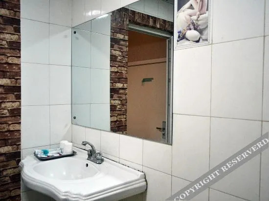 Чжэнчжоу: Saturday Express Hotel (Zhengzhou University Middle Road Antique City)