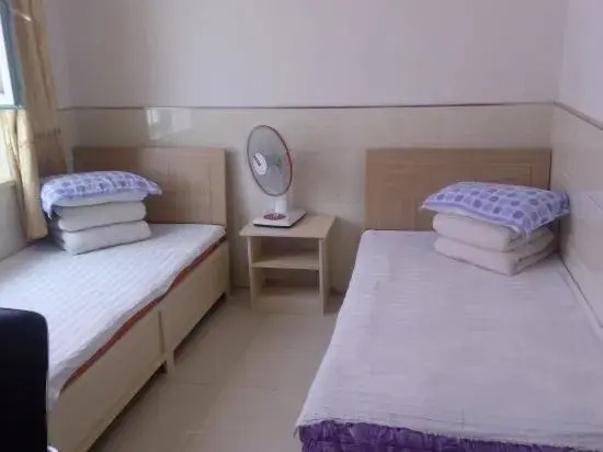 Чанлин Сянь: Changling Zhenxing Hotel
