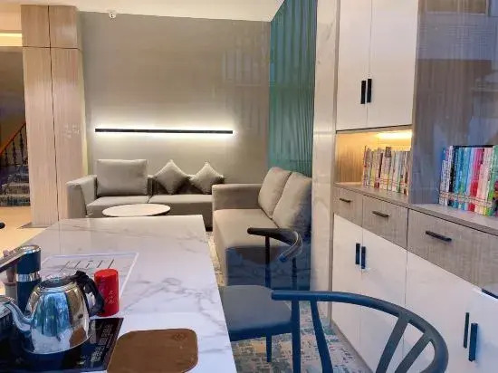 Ибинь: Fuji Hotel Select (Xingwen shop)