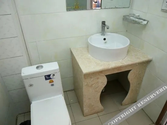 Цзинин: Home Inn Huayi (Jiaxiang Railway Station Plaza)