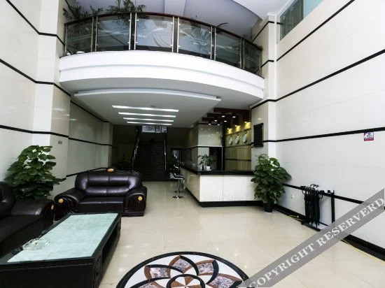 Чунцин: Yunan Business Hotel (Chongqing 9km Used Car Market Store)