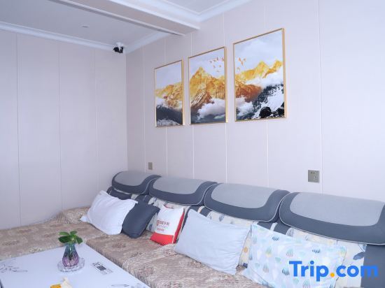 Чунцин: Chongqing Jiaren Jiaxin Apartment