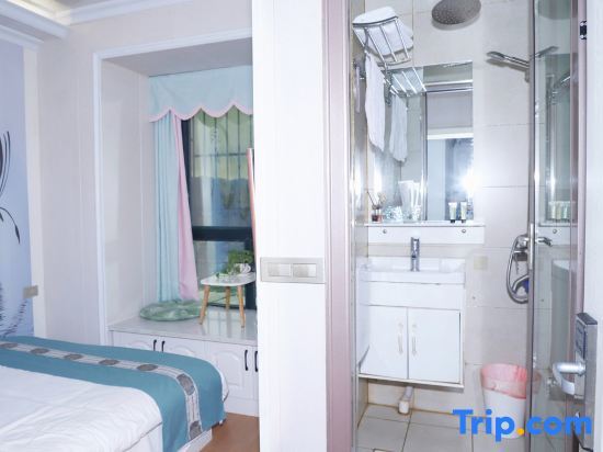 Чунцин: Chongqing Jiaren Jiaxin Apartment