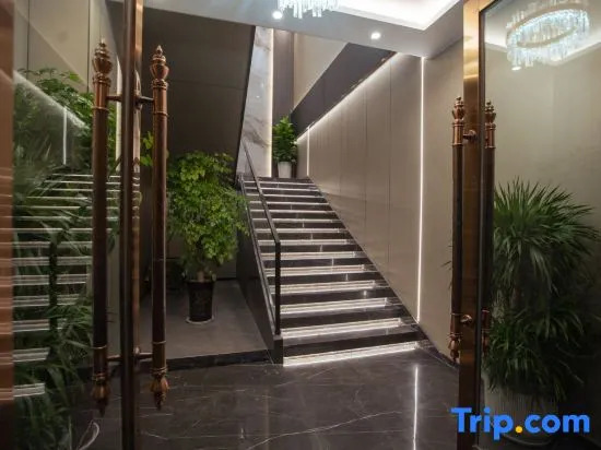 Наньчун: Yilong Max Business Hotel