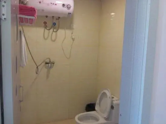 Цзилинь: Qianbaidu Hotel (Zhishi No.1 Middle School)