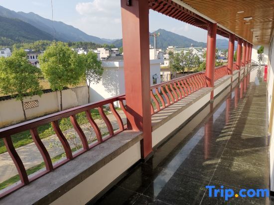 Хуаншань: Jingxiju Inn, Jixian County