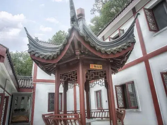 Чанчжоу: Maoshan · Zhidao Forest Hot Spring Home stay