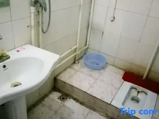 Чжэнчжоу: Xinzheng Haixing Hotel (Gaopoyan Economic and Trade College)