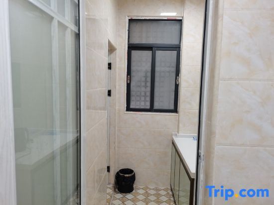 Фошань: Jindong Business Apartment