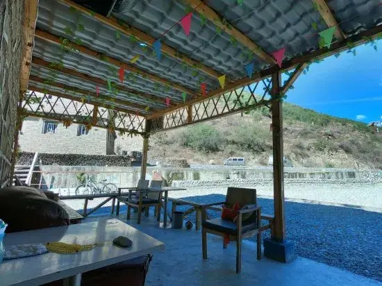 Шангри-Ла: Daocheng Snowberg Inn