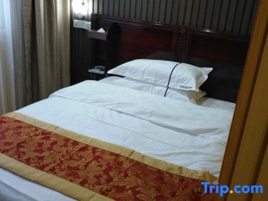 Хэчжоу: Zhaoping Huangyao Holiday Inn