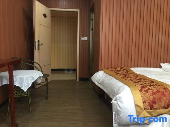 Хэчжоу: Zhaoping Huangyao Holiday Inn