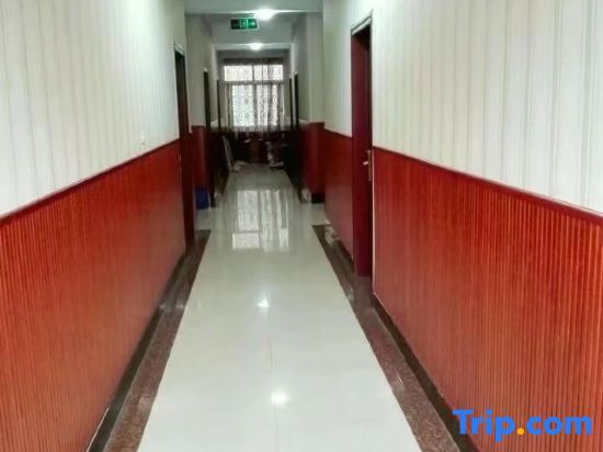 Liuzhou Junxiang Inn (Kanghua Branch) — фото 2