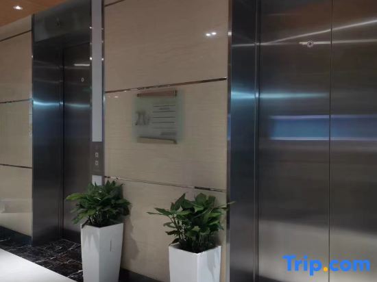 Шаоян: Qidong Jinyu Huating Youth Hui Apartment