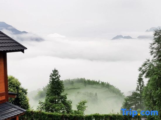 Лишуй: Cloud and first see your homestay