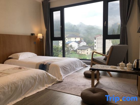 Лишуй: Ye Shang B ＆ B