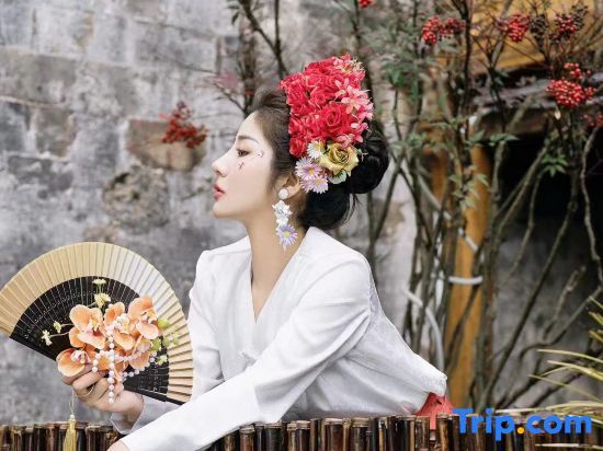 Хуаншань: Hongcun Daiqingfang Nanhub Huizhou Ancient Style Experience Homestay