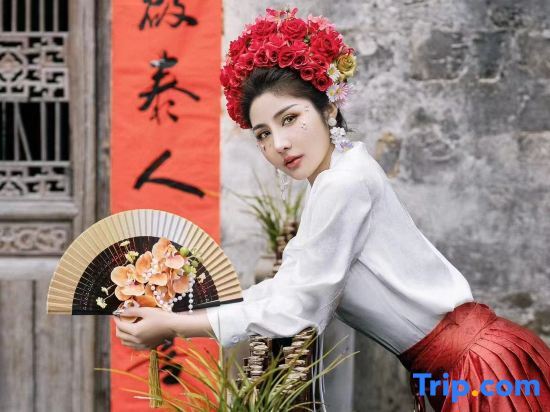 Хуаншань: Hongcun Daiqingfang Nanhub Huizhou Ancient Style Experience Homestay
