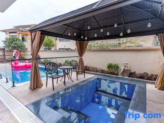 Цзиньюань: Yingde Baodun Lake Pool Hot Spring Villa