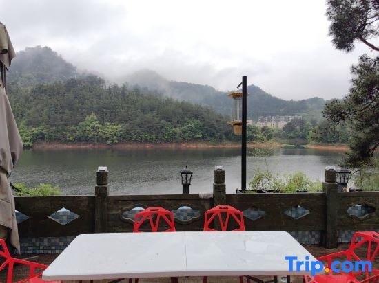 Ханчжоу: Phoenix Residence Qiandao Lake
