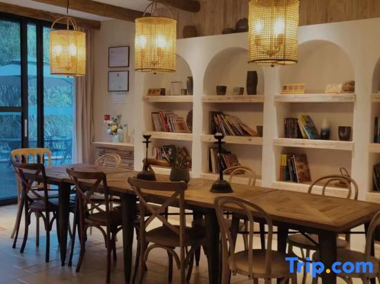 Хойчжоу: Nankun Mountain Mushepin No. 10 Wild She Tangquan Holiday Homestay (Forest Park)
