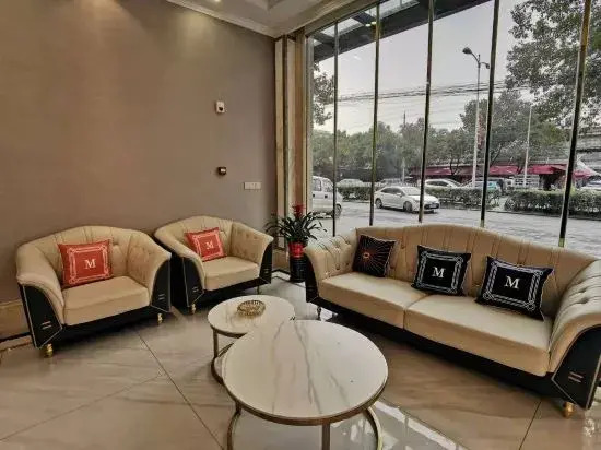 Шаоян: Dongkou Huatian Jingyi Hotel