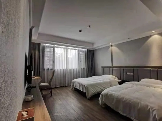 Шаоян: Dongkou Huatian Jingyi Hotel