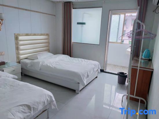 Фуян: HuiYa Hotel