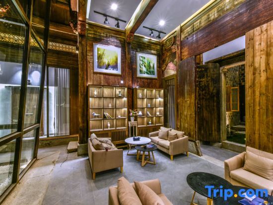 Хуаншань: Hongcun Yunxi Mengying Huizhou courtyard Resort